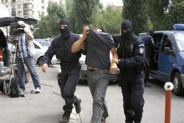FRAUD? URIA?? PRIN EBAY. 29 de români acuza?i de Secret Service c? AU FURAT UN MILION DE EURO