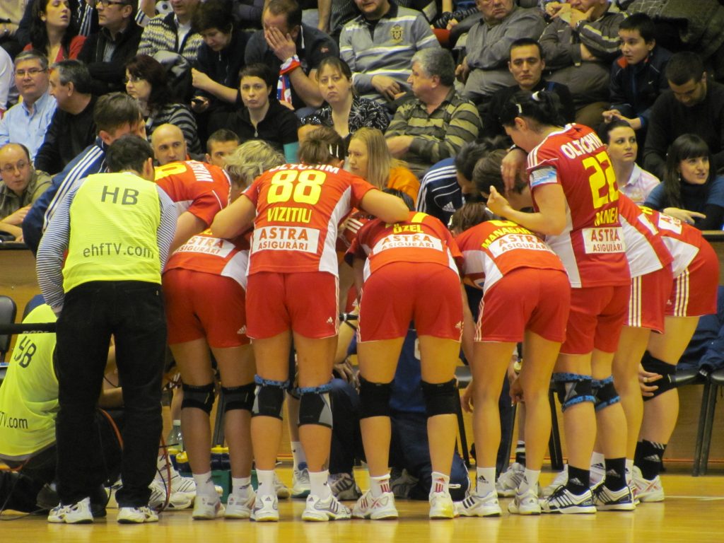 HANDBAL: Oltchim ?i-a spulberat toate adversarele din grupele Ligii Campionilor!