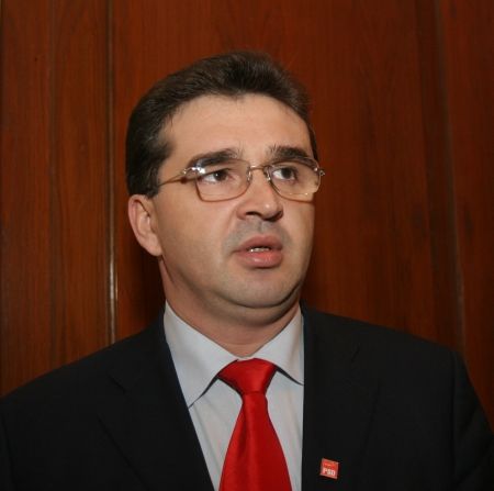 Marian Oprişan, despre cazul Trăşculescu: Este regretabil, imaginea Parlamentului va avea de suferit