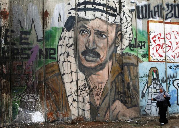 Moartea lui Yasser Arafat: palestinienii vor un r?spuns