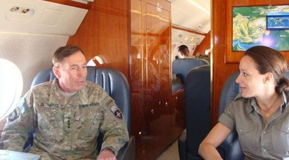 SCANDALUL SEXUAL de la vârful CIA. Ce spune Petraeus despre rela?ia extraconjugal?