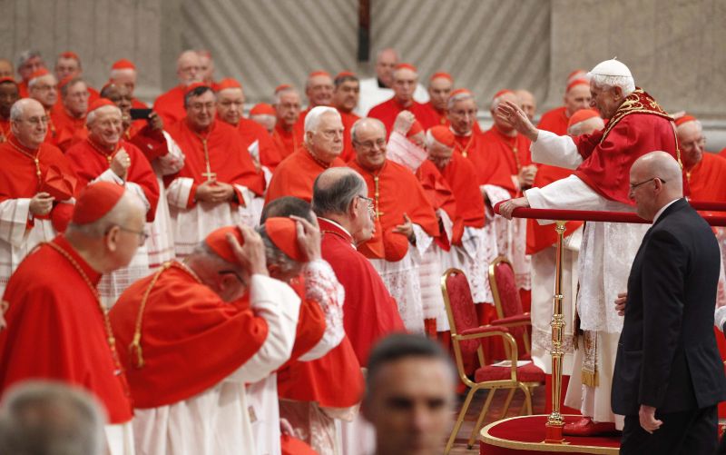 Vaticanul nume?te ?ase noi cardinali din afara Europei