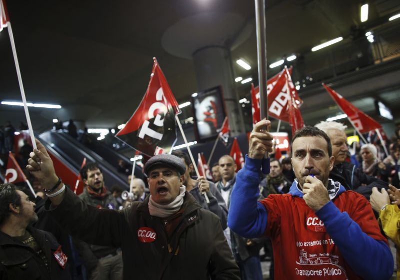 Ziua furiei în Europa. Valuri de proteste anti-austeritate în Portugalia, Spania, Italia ?i Grecia