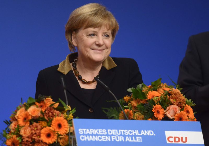 ANGELA MERKEL, realeas? în fruntea Uniunii Cre?tin-Democrate, cu un NUM?R RECORD de voturi