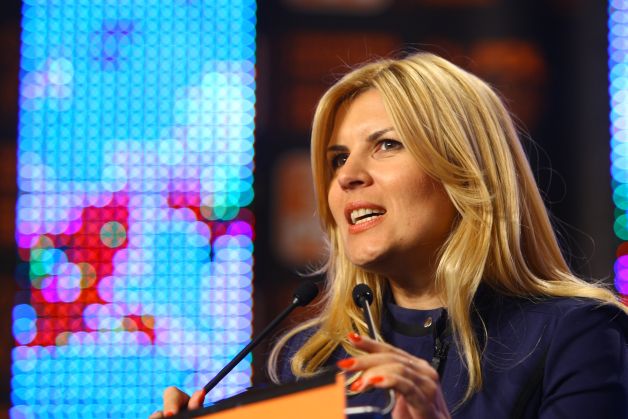 Elena Udrea: Dac? am avea preziden?iale odat? cu parlamentarele, sunt prima care mi-a? da demisia