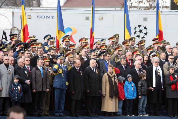 La parad?, separa?ia puterilor în strad?