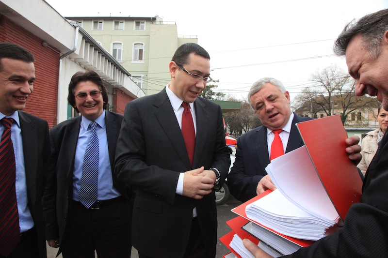 Victor Ponta: Nicio sec?ie de votare NU mai este ÎNCHIS?