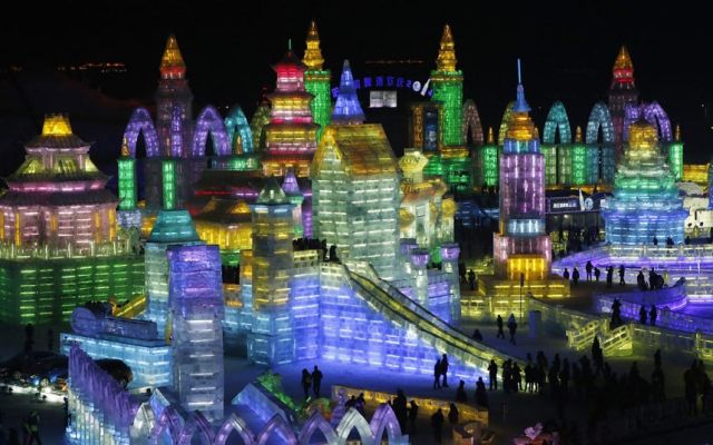 A început festivalul de gheaţă de la Harbin. Cum arată orașul de GHEAȚĂ şi ZĂPADĂ | GALERIE FOTO