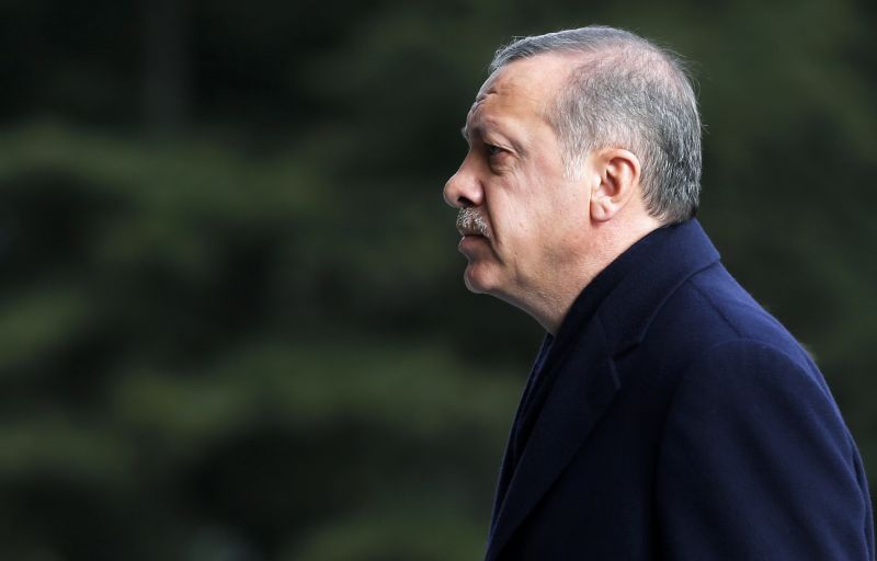 Erdogan nu renunţă la proiectul de lege prin care vrea să controleze justiţia