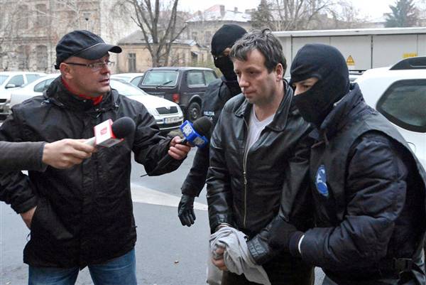 Hackerul Guccifer s-a oferit să fie informatorul lui Voiculescu