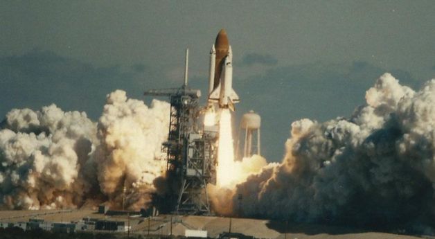 IMAGINI RARE cu explozia navetei Challenger| GALERIE FOTO