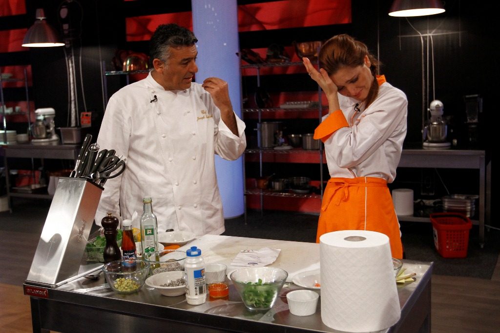 La Top Chef, semifinaliştii gătesc cu "mâinile la ochi"