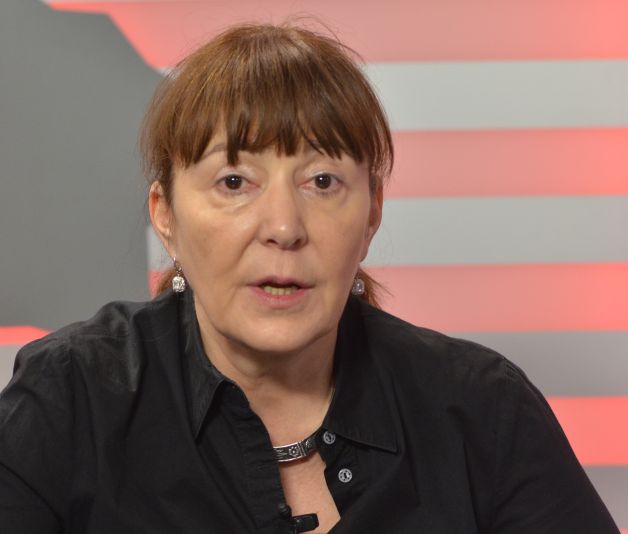 Monica Macovei: Ponta acţionează în aceste zile ca un şofer beat