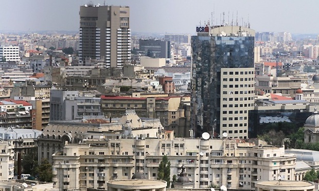 Primăria Capitalei joacă alba-neagra cu planuri urbanistice controversate și contestate de societatea civilă. Multe ar urma să fie dezvoltate în zone protejate