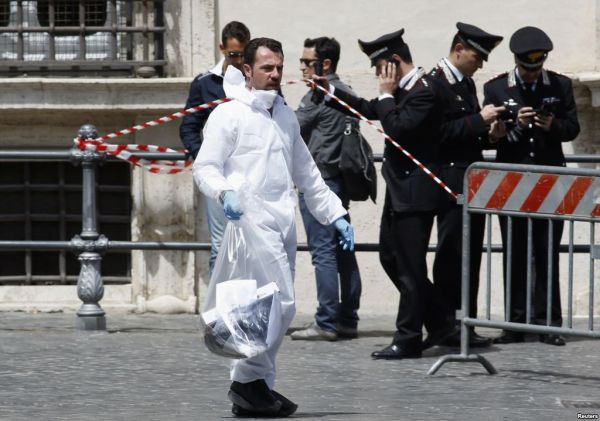 Triplu ASASINAT mafiot în Italia. Un copil de trei ani a fost carbonizat