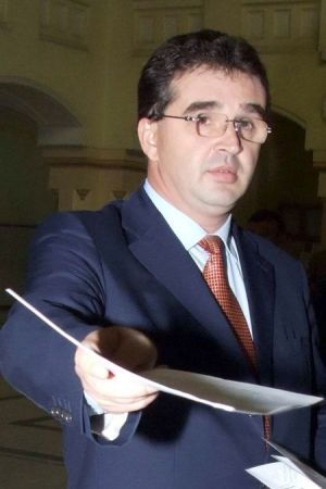 BARONUL DE VRANCEA. Marian Oprişan este cercetat pentru abuz în serviciu! Acuzaţii: a ignorat o decizie a justiţiei