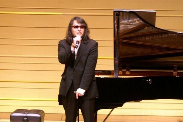 "Beethoven al Japoniei" este o FRAUDĂ. Un compozitor faimos a recunoscut că a plătit pe altcineva să îi compună muzica timp de 20 de ani