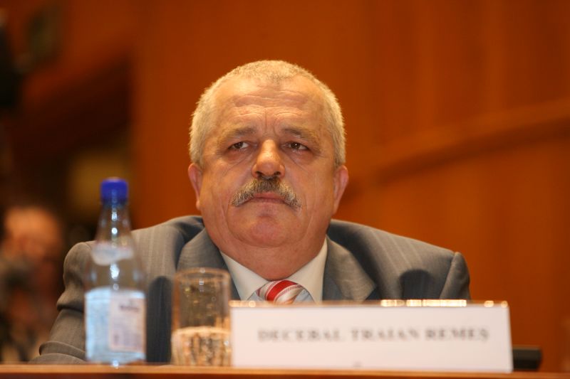 DOSARUL CALTABOŞUL: Fostul ministru Decebal Traian Remeş va fi  eliberat condiţionat!