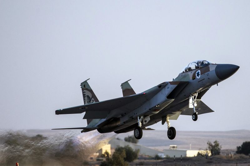 Israelul a bombardat un obiectiv militar al mişcării şiite Hezbollah, lângă frontiera libanezo-siriană
