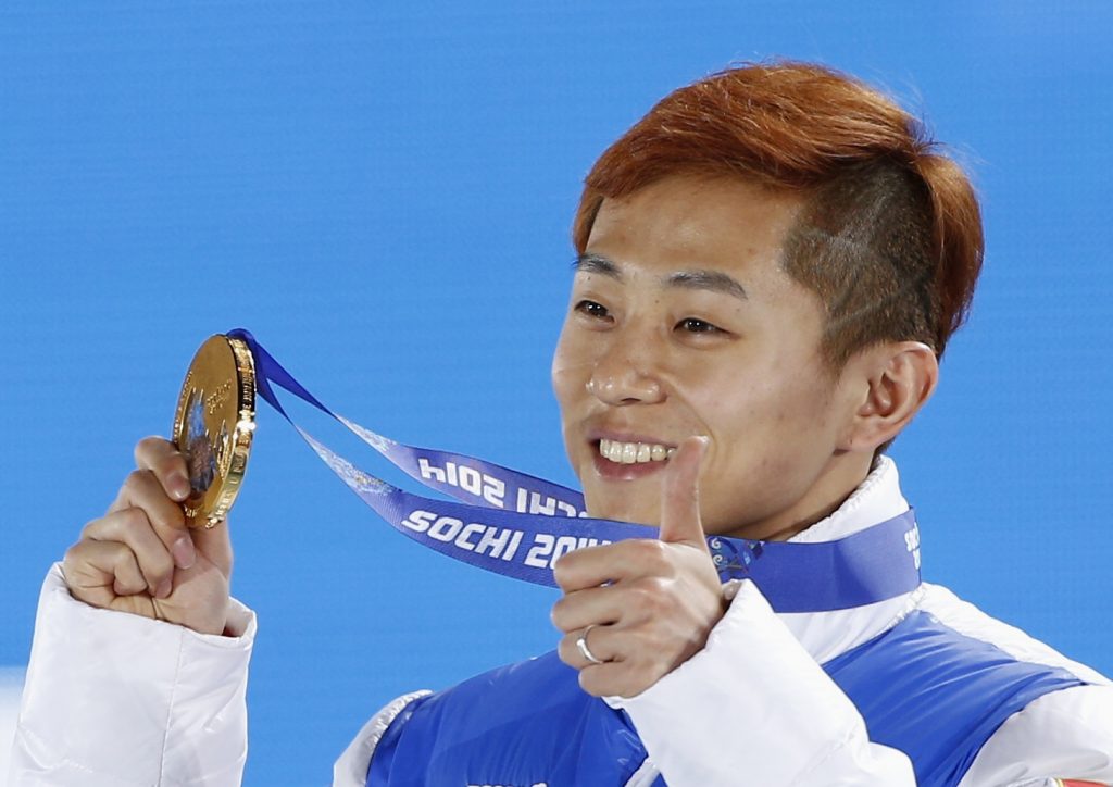 JO DE IARNĂ: Un sud-corean naturalizat de ruşi a câştigat titlul olimpic la Soci. Asiaticii fac scandal