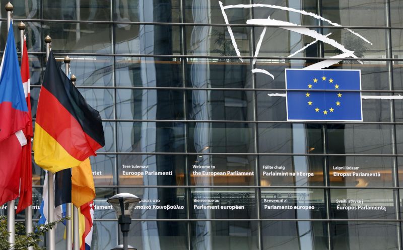 Parlamentul European cere suspendarea fondurilor europene pentru țările care încalcă statul de drept