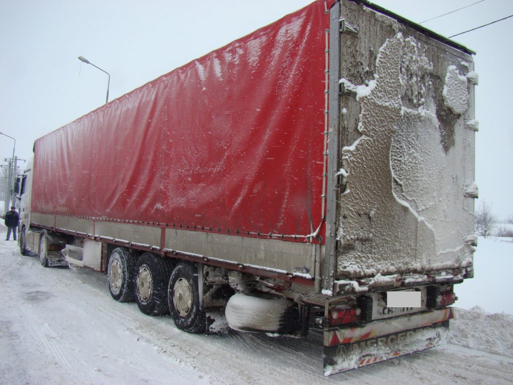 Pentru că nu le poate colecta, Guvernul reduce amenzile pentru transportatorii rutieri