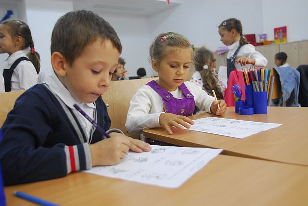 Peste 3.000 de copii din Gorj merg la pregătitoare