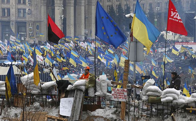 Peste 50.000 de ucraineni au ieșit din nou în stradă la Kiev