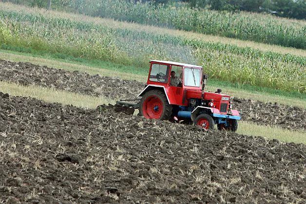 PNDR 2014-2020: România va cere acordul Comisiei Europene cu privire la miliardele pentru agricultură în iunie