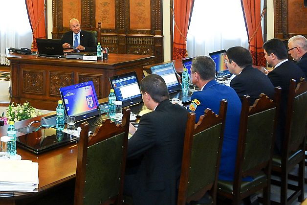 Şedinţă informală la Cotroceni cu membrii CSAT despre situaţia din Ucraina