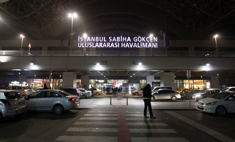 Ucraineanul care a vrut să deturneze un avion de linie spre Soci a fost arestat de poliția turcă
