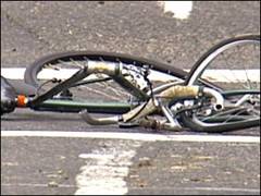 Un șofer a evitat un biciclist și a LOVIT cu mașina UN COPIL