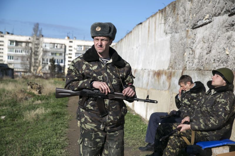 Armata ucraineană a fost plasată în stare de luptă. Încep manevre militare. Rusia recrutează agenți provocatori din Transnistria