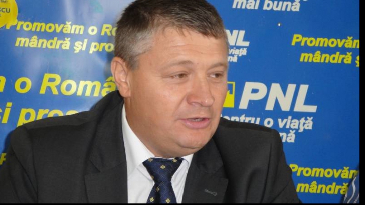 BARONUL PNL DE BOTOŞANI. Vicepreşedintele PNL, Florin Țurcanu, condamnat la 6 luni de închisoare cu suspendare pentru fals şi uz de fals