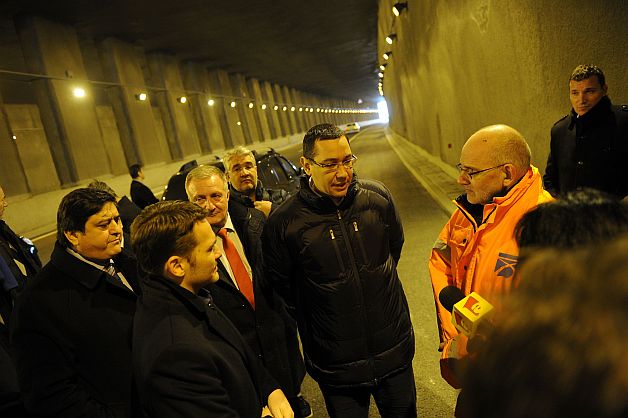 Cum blochează Șova o autostradă aproape gata. Sibiu-Orăștie s-ar putea finaliza abia în 2015