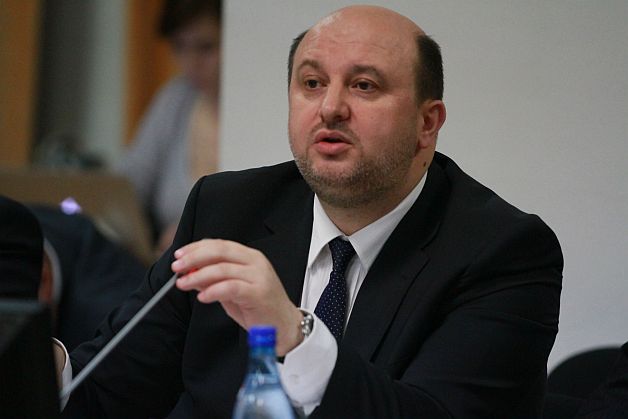Dan-Radu Ruşanu a fost reţinut de DNA. Se cere avizul Camerei Deputaţilor pentru începerea urmăririi penale în cazul lui Daniel Chiţoiu