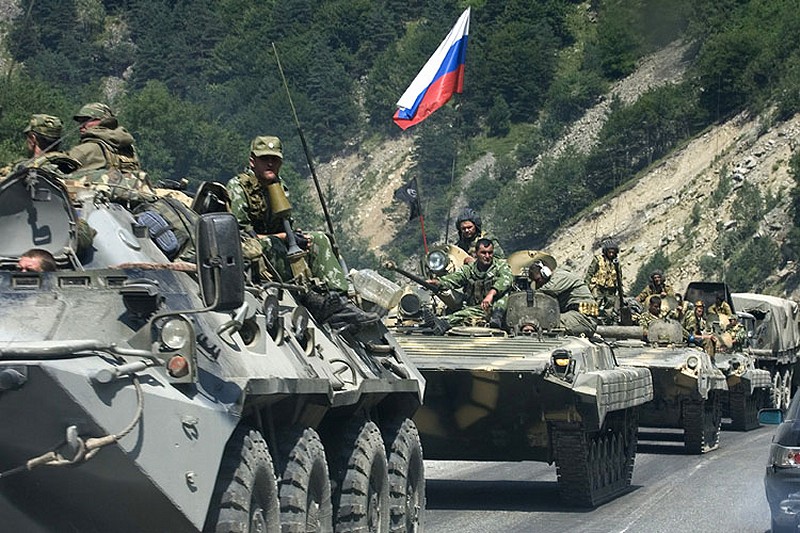 DEMONSTRAŢIE DE FORŢĂ: Ruşii fac EXERCIŢII militare în Transnistria