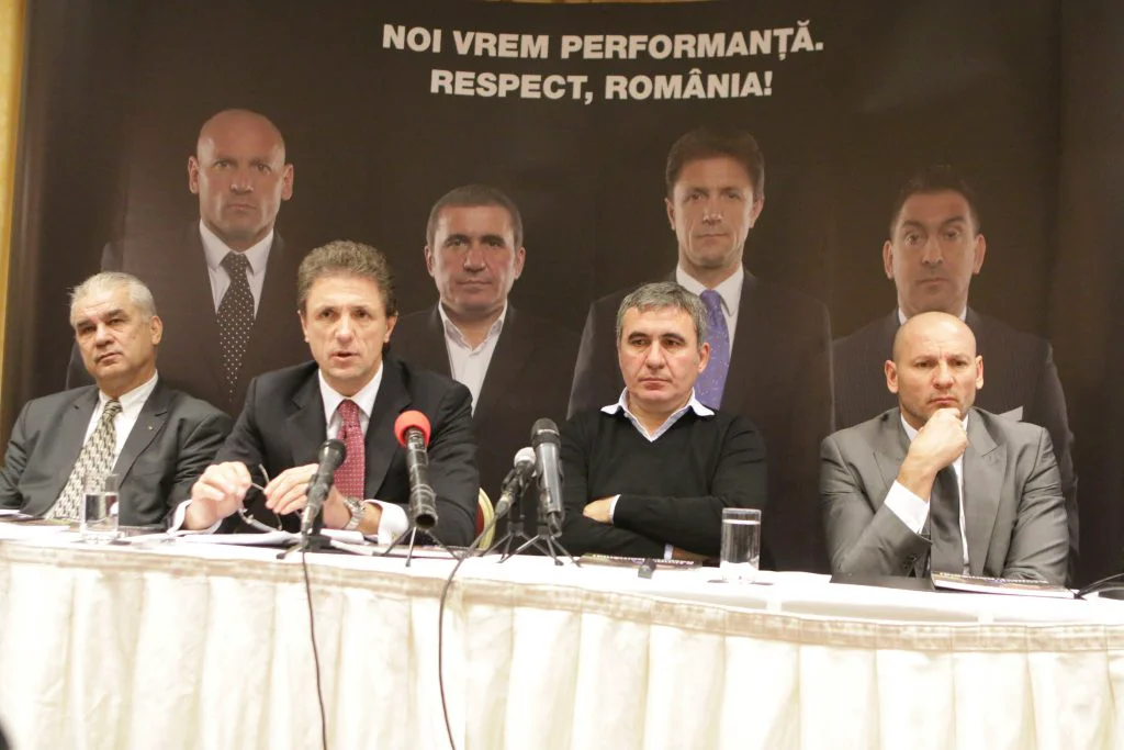Hagi: „Nu pot să cred că Gică Popescu se află la închisoare”