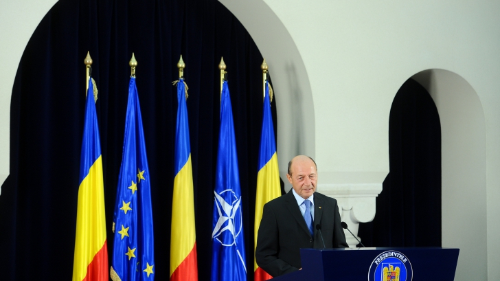 Miniștrii noului Guvern au depus jurământul. Traian Băsescu: Sper ca Victor Ponta să aibă mai mult noroc decât mine cu miniștrii tineri