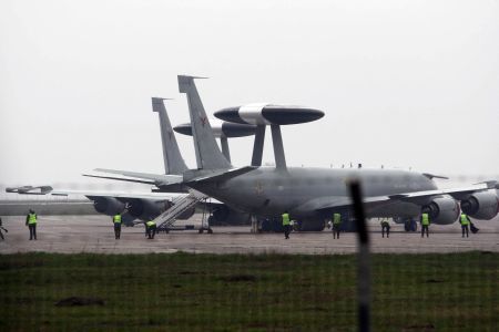 NATO trimite avioane AWACS deasupra României și Poloniei