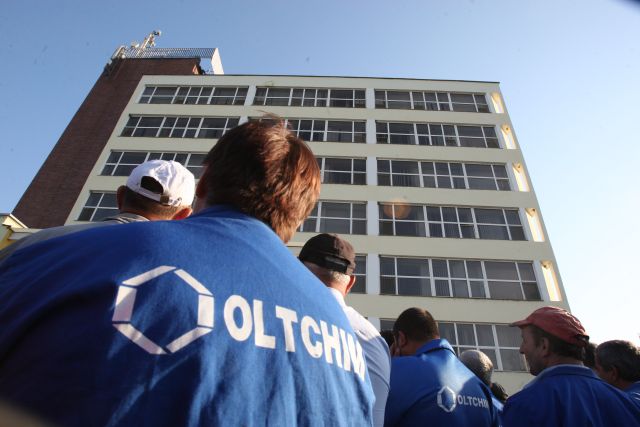 Privatizarea Oltchim. Chinezii vin să negocieze preluarea Arpechim