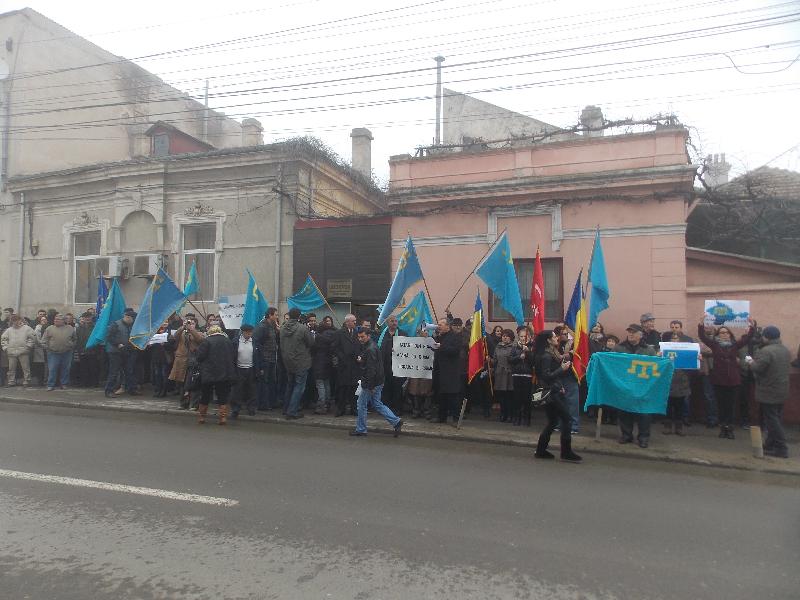Protest al tătarilor din Constanţa la Consulatul General al Federaţiei Ruse