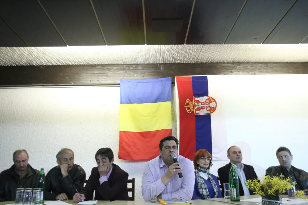 ROMÂNI în Serbia: ”În Timoc nu sârbii au probleme cu românii. Ci românii cu românii. Sârbii sunt deştepti şi îşi apără interesele”