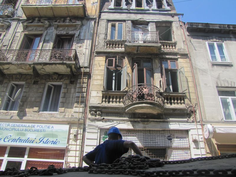 The Guardian: Bucureşti, capitala europeană a cutremurelor