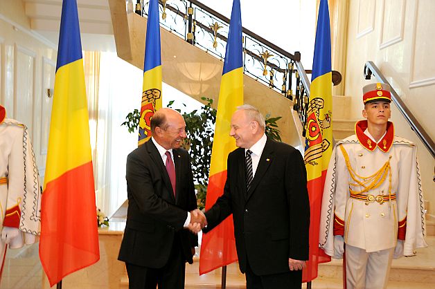 TRAIAN BĂSESCU se întâlnește mâine, la Iași, cu NICOLAE TIMOFTI