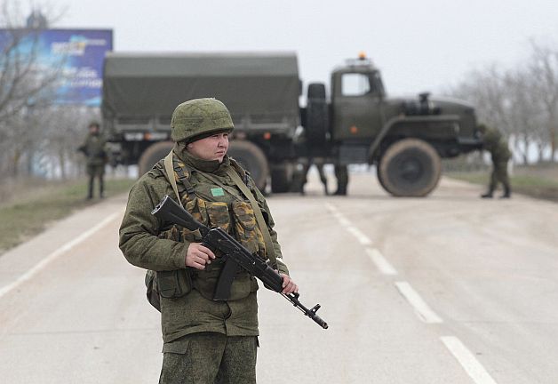 Ucraina avertizează că trupele ruse de la graniţă nu au fost retrase în baze