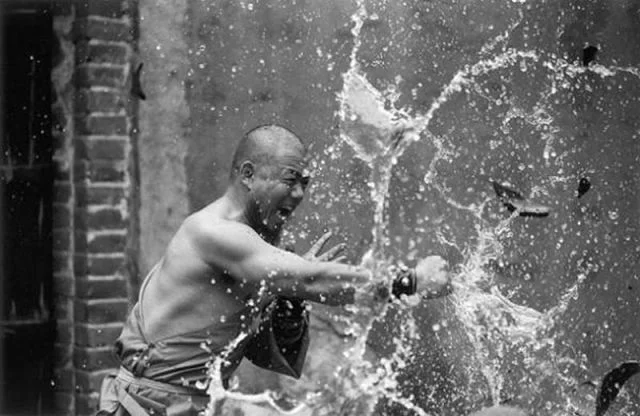 Viața la templul SHAOLIN. Cum se antrenează călugării pentru a deveni maeștri în arte marțiale | GALERIE FOTO