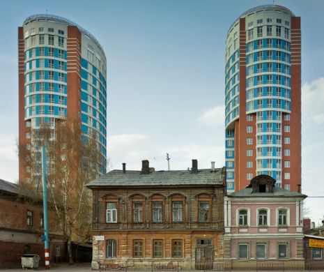 Clădirile OLIGARHILOR. Construcţiile SPECTACULOASE răsărite în fostele republici sovietice | GALERIE FOTO