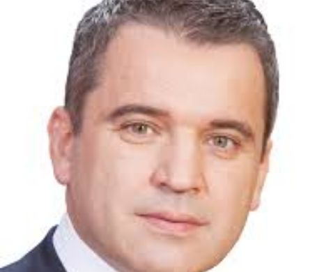 Deputatul PMP Florin Secară: Victor Ponta încearcă să îi transforme pe ofițerii Armatei Române în bodyguarzi ai unor corupți