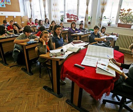 Examene în premieră pentru elevii români, după vacanță